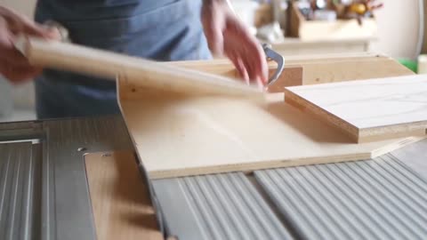 Making sound from cardboard boxes