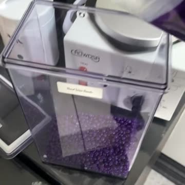 @skin.boss_ Melts and Reviews Sexy Smooth Purple Seduction Hard Wax!