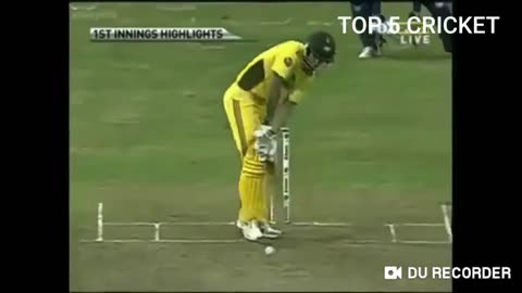 TOP 10 DEADLY YORKERS IN CRICKET | DESTRUCTIVE YORKERS IN CRICKET HISTORY