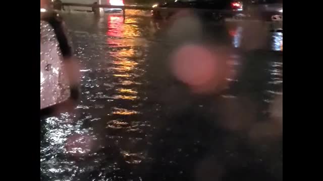 trying to get to work during flash flood in long Island... crazy video