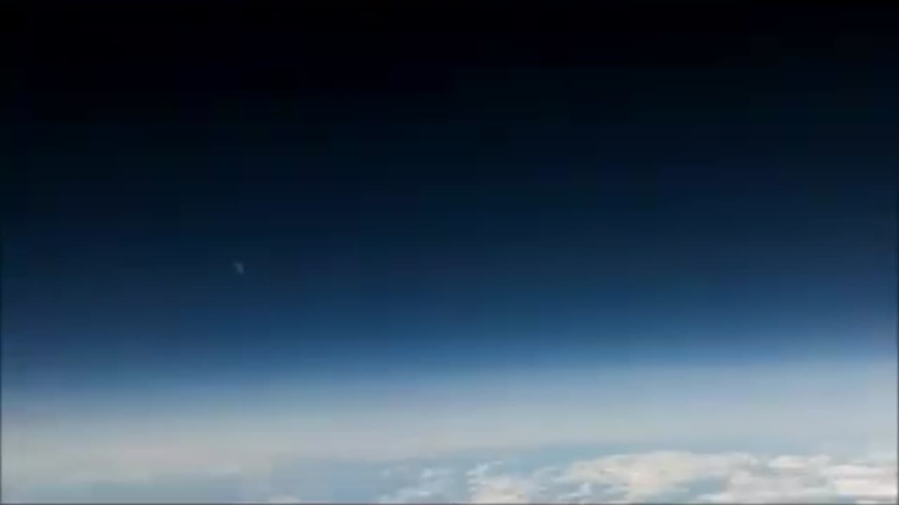 High Altitude Balloon Flight / No Fish Eye Lens