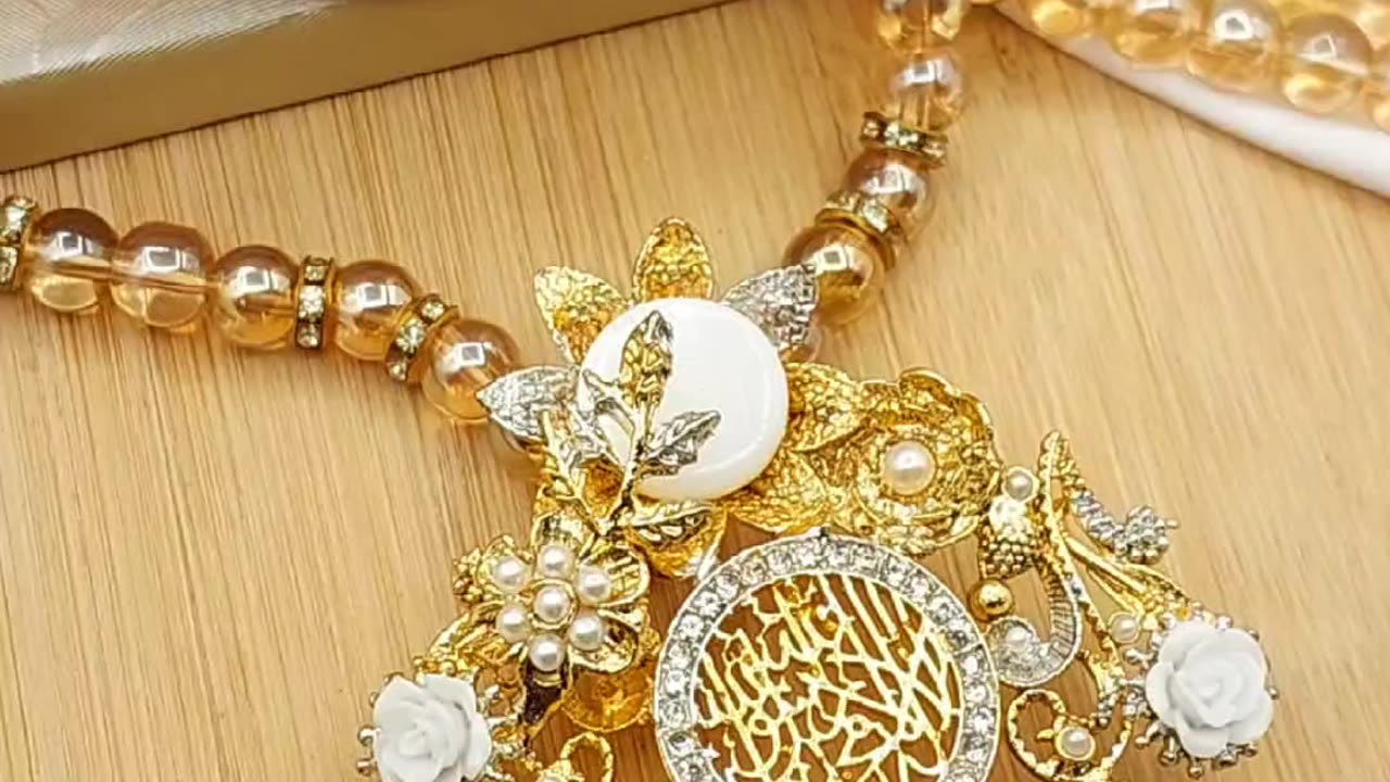 Calligraphy Islamic jewelry