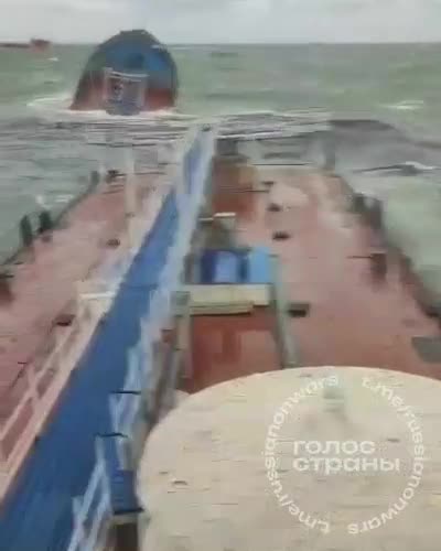 Multiple Russian Oil Tanks Sink in Rough Seas Off Coast of Kerch