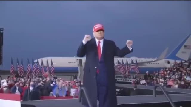 Donald Trump dancing #donaldtrump #trump #maga #fyp #foryou