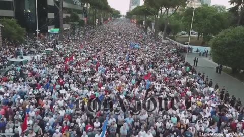 Massive demonstration in Tirana, Albania against ris