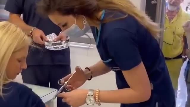 NAROD U SRBIJI SE KIDA RADI 3000 DINARA