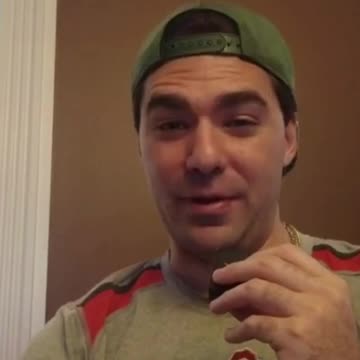 Dating Stories: A Very Flakey Girl In Bogota, Colombia