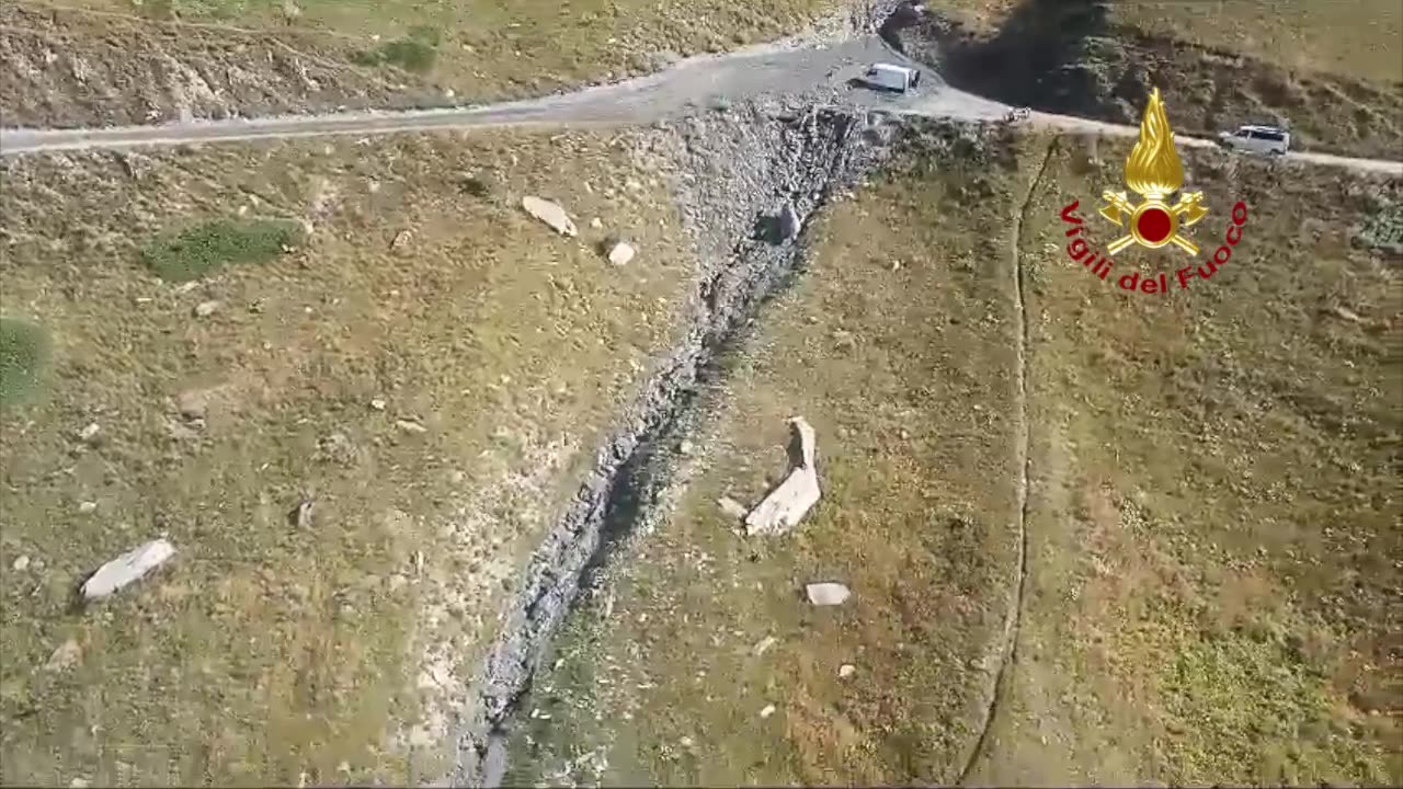 Flood in Bardonecchia, helicopter on Val di Susa landslide