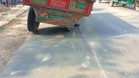 এই ড্রাইভার সম্পর্কে কিছু বলে যান.... আমাদের অবহেলার কারণেই দুর্ঘটনা ও