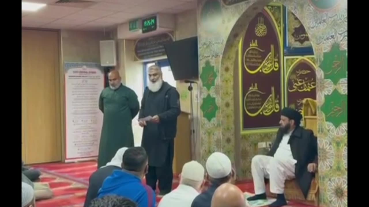 Labour supporters urged to step down from Stoke mosque committee