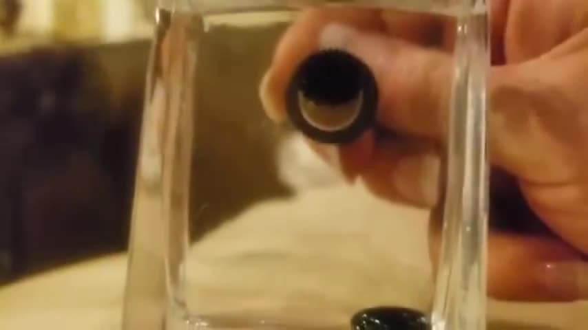 Graphene Oxide forming lethal spikes after interacting with magnetic field.