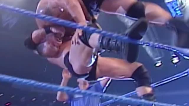 Destroys the ring brock lesnar vs big show