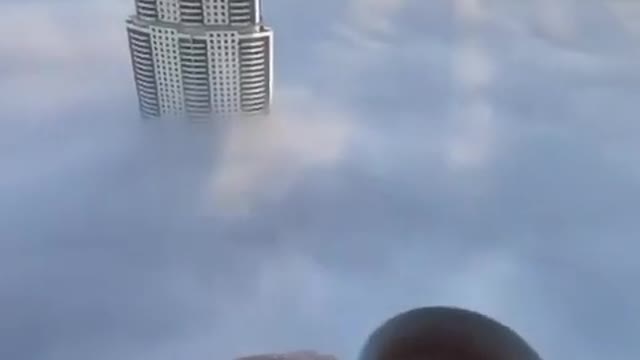 When you live in skyscraper you act like this. Beautiful world.