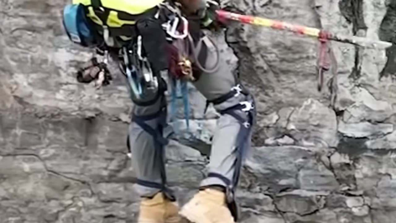 Facing Death for Trail Safety: Climbing Niagara’s Dangerous Cliffs