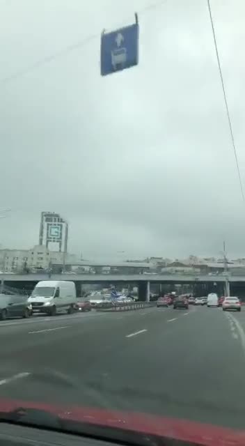 Heavy traffic on the roads of #Kyiv, Ukraine Civilian Exodus Day 2