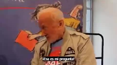 RESPUESTA DEL "ASTRONAUTA" BUZZ ALDRIN A UNA NIÑA, ESTE VÍDEO ES PARA INTELIGENTES.