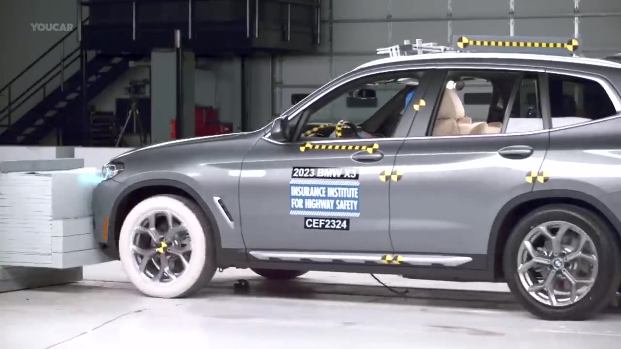 8 Luxury SUV Crash Test Compitaltion 2024