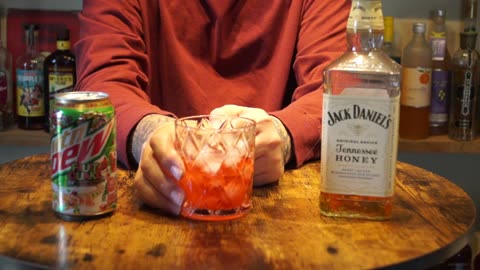 Jack Daniels Tennessee Honey & Mtn Dew Fruit Quake