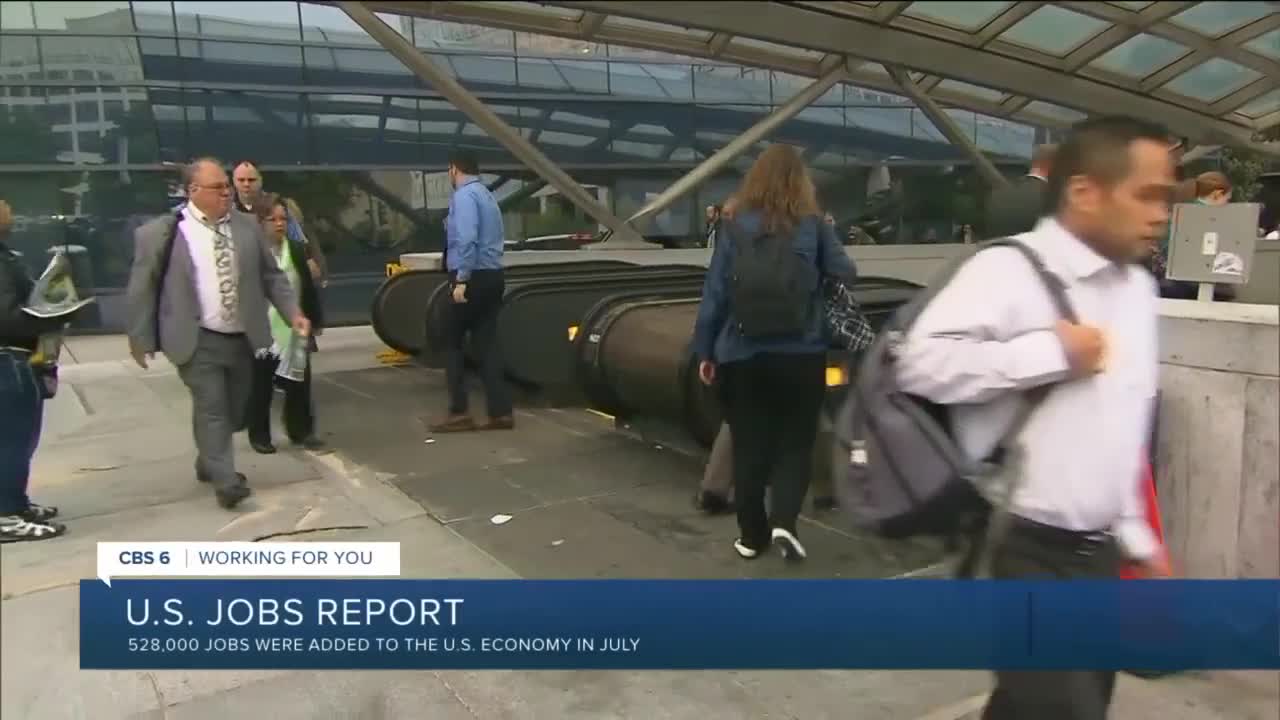 'Robust' job market continues as unemployment rate drops to 3.5%