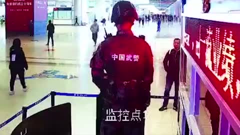 Soldier Subdues Train Station Attacker In 7 Seconds