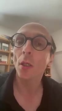 Le nombre de patients en soins critiques en juillet 2021 était inférieur à celui en juillet 2022