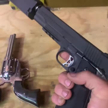 Concealed Carry Pistol Choice For Summer!