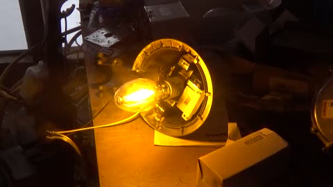 Testing high pressure sodium light fixture