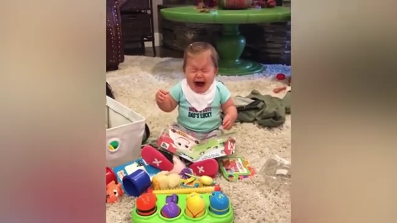 Best Funny Baby Videos- Funny Babies in Kitchen