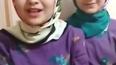 Teen Sister Singing Naat