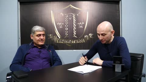 O braku sa starijom kamenjarkom (Miroljub Petrović)