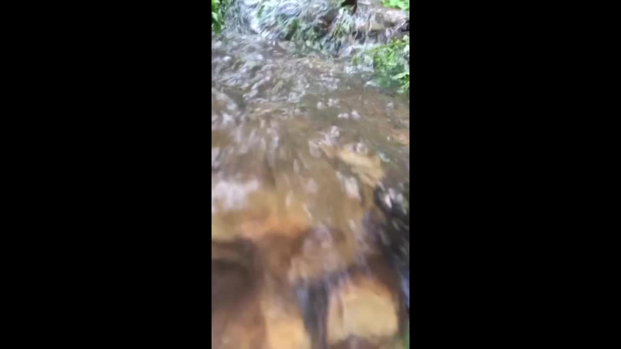 Floating water sound