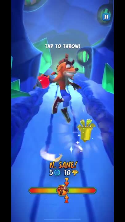 Inferno Zombot Battle Run Gameplay On Snow Go - Crash Bandicoot: On The Run!