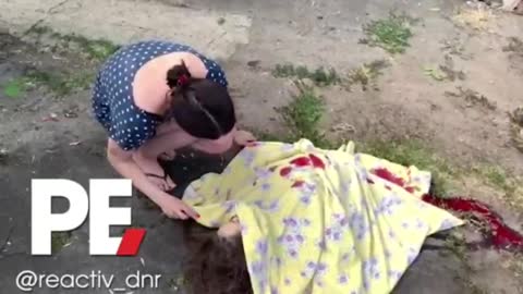 HEARTBREAKING: Mother says goodbye to 10 years old daughter killed by Ukrainian Nazi shelling in Donetsk