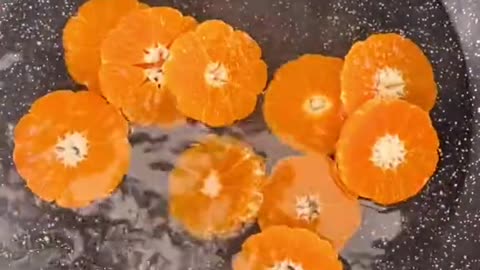 Oranges are cut into slices and made into delicious jelly, do you want to try it?