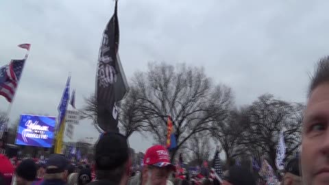 Stop The Steal MAGA crowd 1/6/2021 @ Washington Memorial (raw footage)