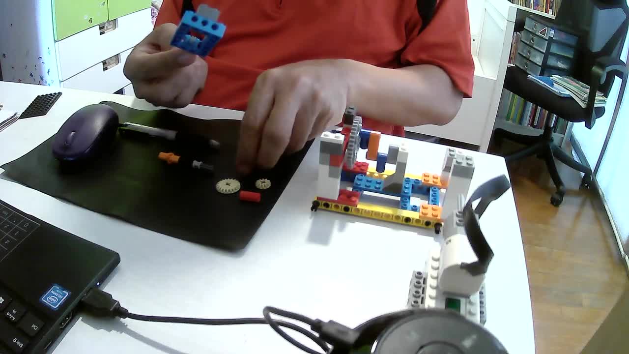 LEGO BOOST or WeDo CAM and Follower Part II