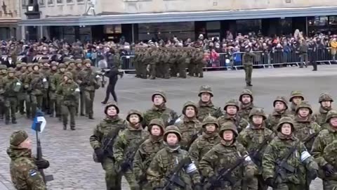 Meanwhile, the entire Estonian army passed by. 😁