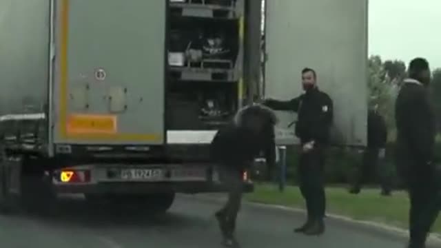 How to cross the France border.