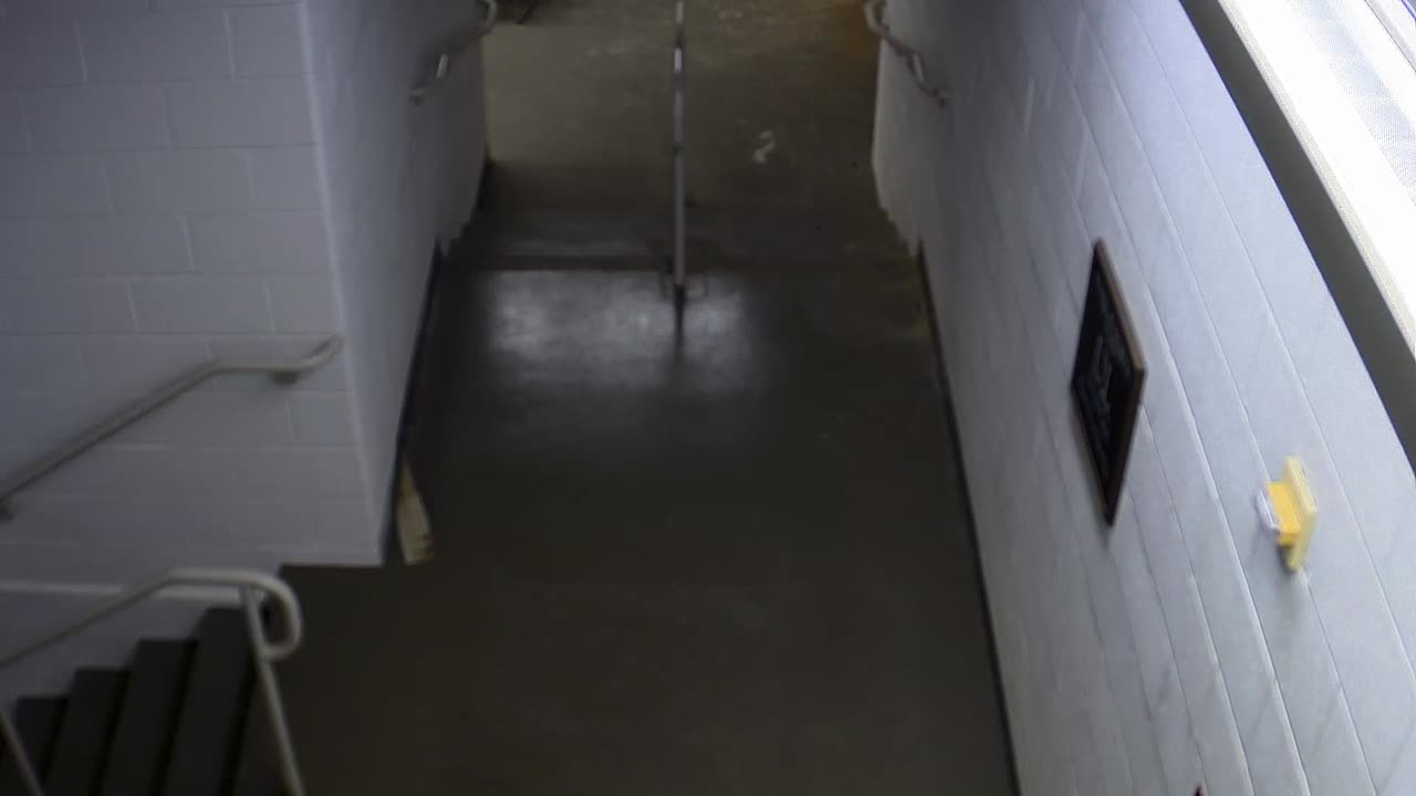 7187CVCULStair45North_2021-01-06_18h00min01s480ms_1.mp4