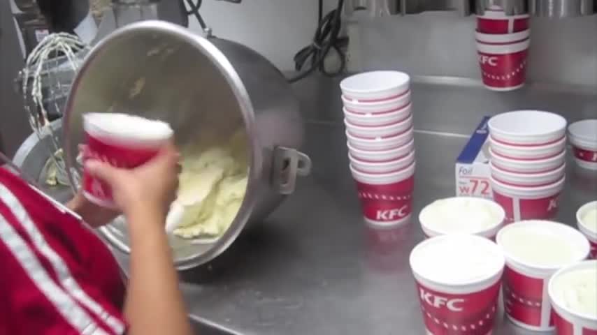 A work day at KFC(480P)