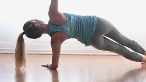 Learn how to do both #SidePlanks at #Home