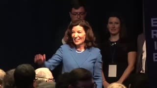 NY Democrat Gov. Hochul Shakes Hands Maskless