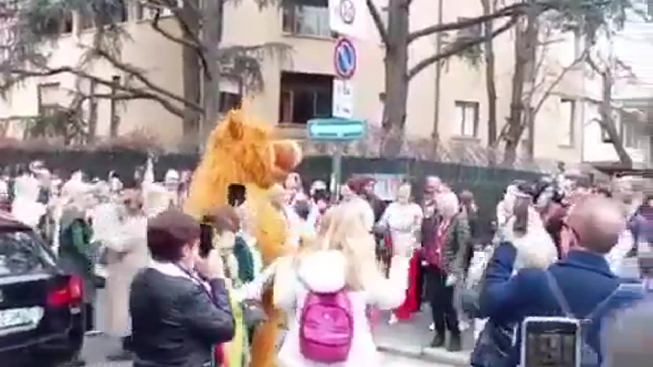 Russians voting in Italy
