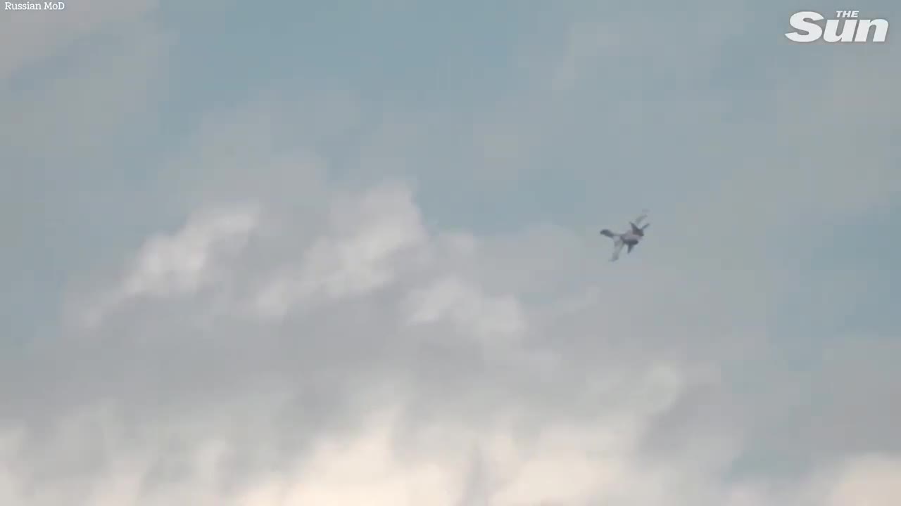 Russian fighter jets 'destroy SIX Ukrainian ammunition depots'