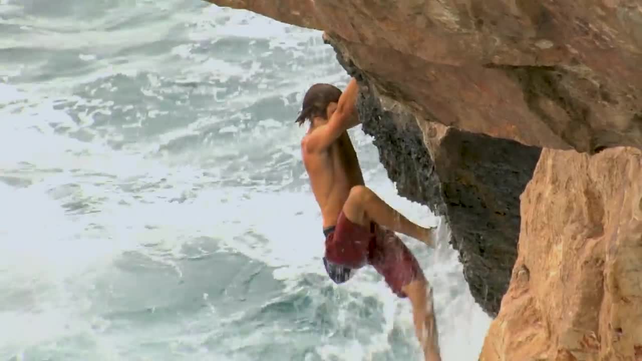 Chris Sharma's Most Spectacular Climb! First Ascent of Es Pontás, Mallorca-7