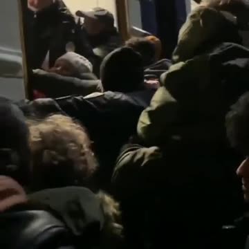 Last train from Kharkiv to lviv packed with families, as women & children
