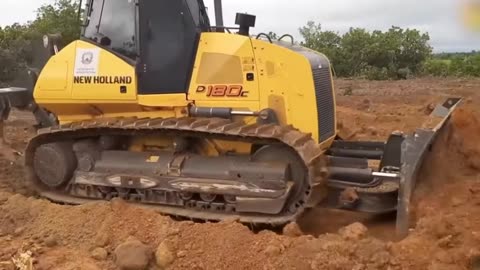 🚜Unveiling the World's Largest Bulldozers: Prepare to be Amazed!🌍