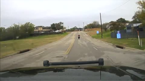 Motorcyclist leads White Settlement police on chase, gets away