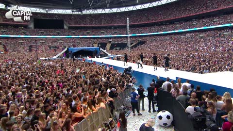 Ariana Grande - _One Last Time_ (Live At The Summertime Ball 2016)