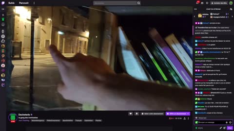 2022-08-27 (1bis) - Embrouille avec le gang des trottinettes - Twitch Decheterie (version avec chat)